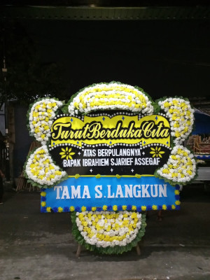 Papan Bunga Duka di Panyileukan